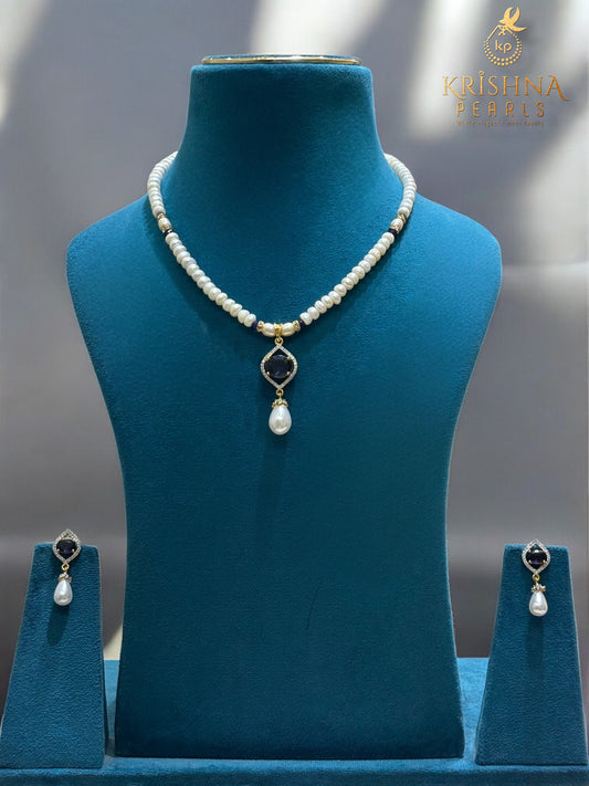 Gorgeous Pearl Necklace Set
