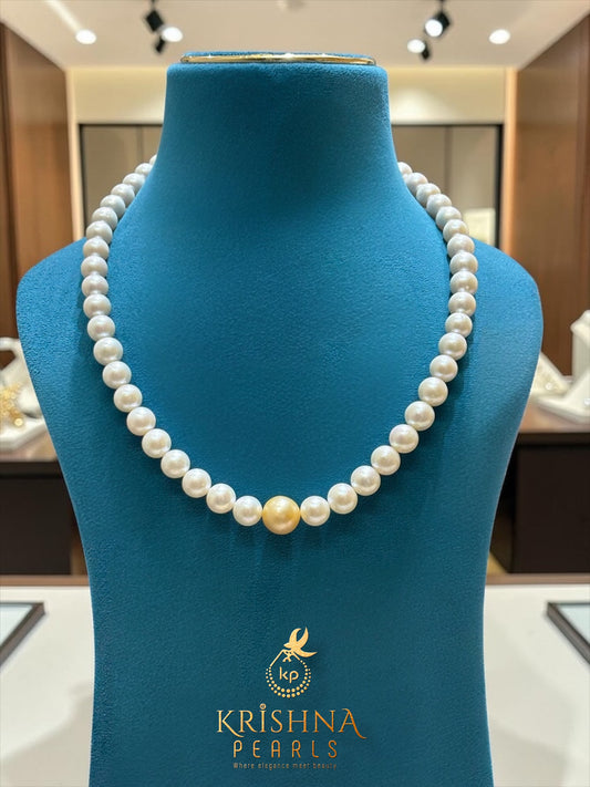 Premium Lustrous Fresh Water Pearls with South Sea Pearl in Between giving a Aesthetic and Elegant Look