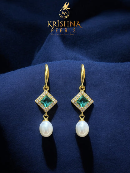 Elegant Emerald Studded Pearls Combo Set ( Single Line Pendent Set With Finger Ring )