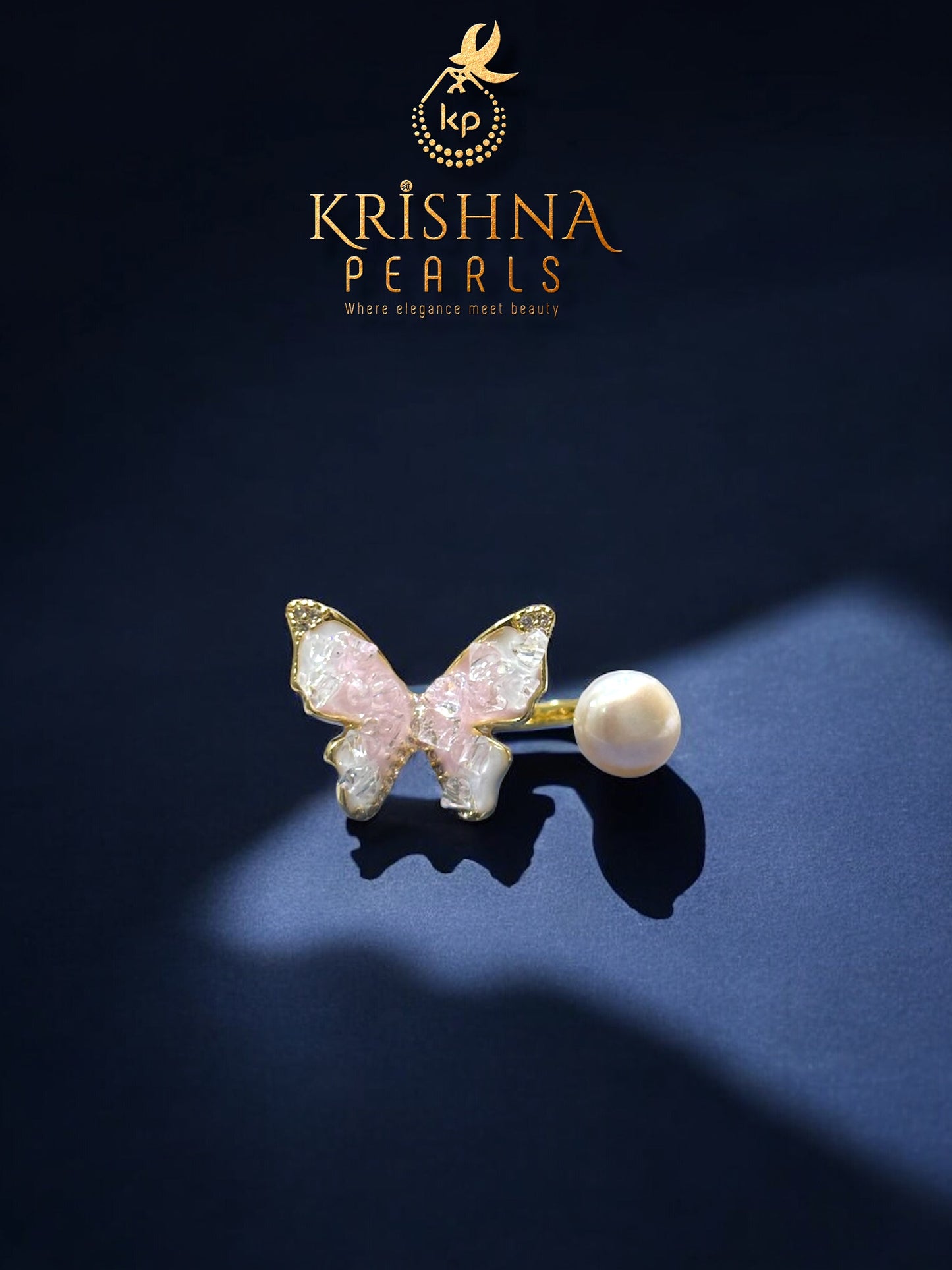 Single Layered Butterfly Pendent Set With Adjustable Finger Ring
