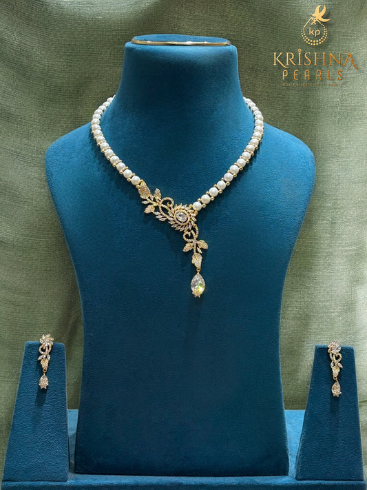 Button Pearl & Zircon Studded Necklace Set