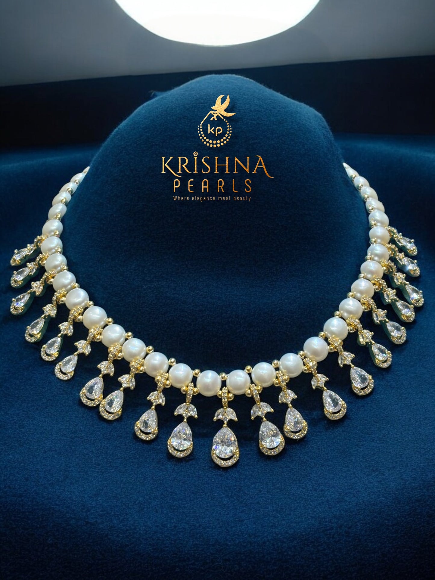 Sophisticated Button Pearl Necklace Set