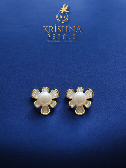 Beautiful Floral White Pearl Studded Pearls Combo Set ( Single Line Pendent Set With Finger Ring )