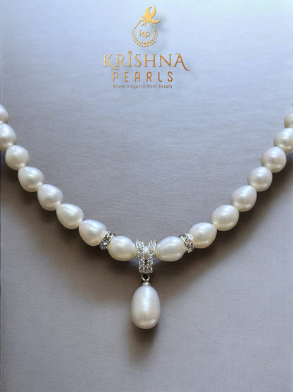 92.5 Silver Pearl Drop With Pearls Necklace Set