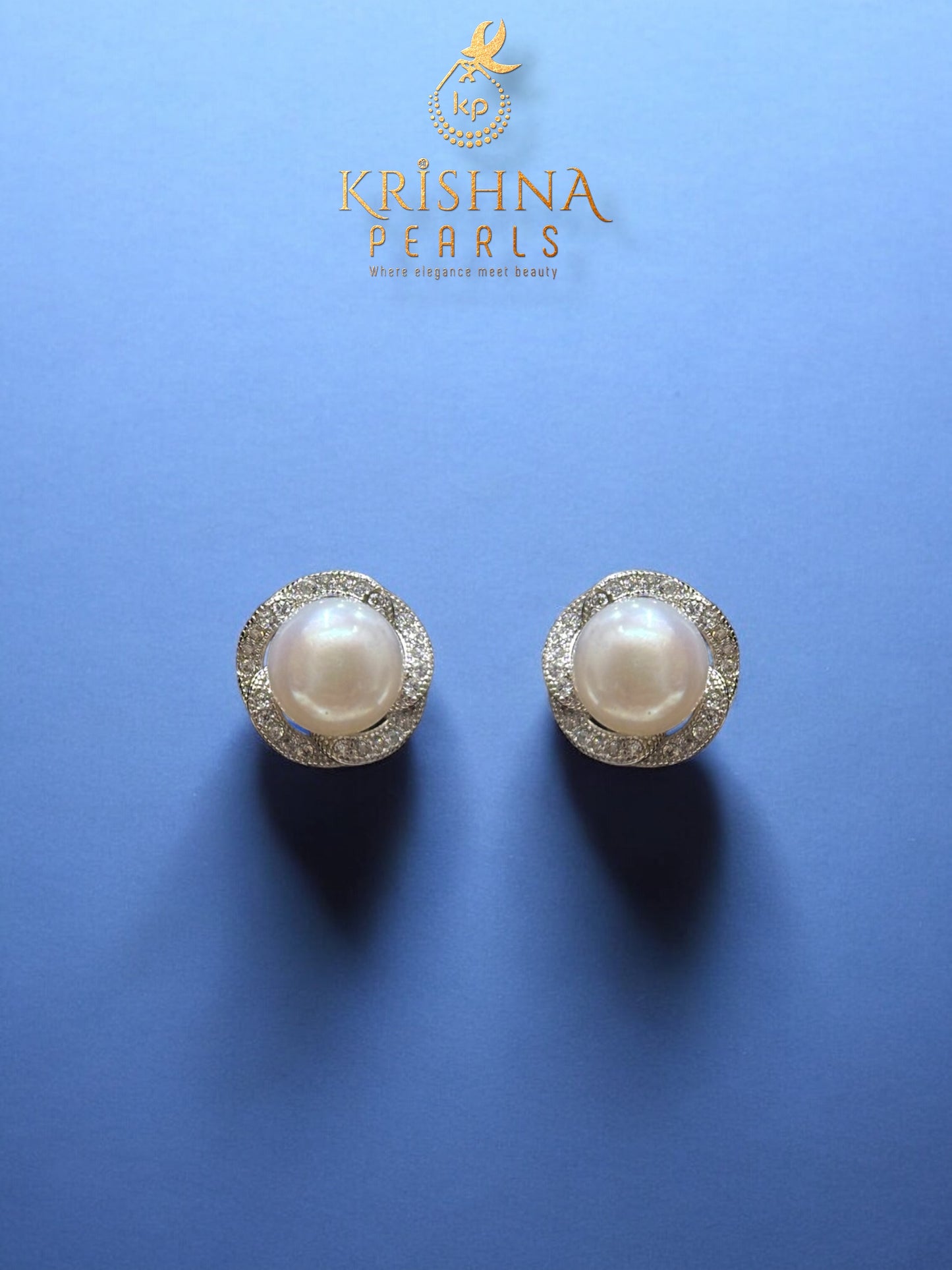 Shimmering Halo Pearl Pendant & Studs Set in 92.5 Silver