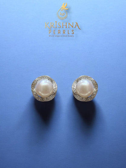 Shimmering Halo Pearl Pendant & Studs Set in 92.5 Silver