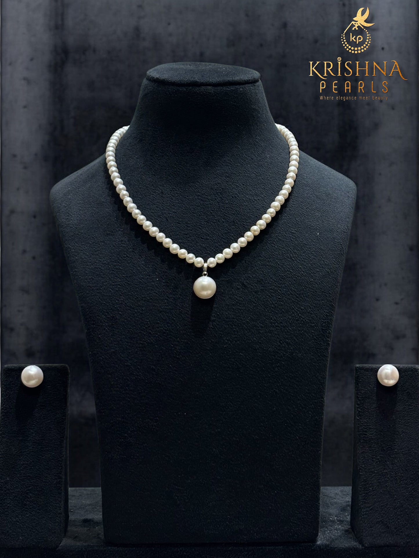 92.5 Silver Big Pearl Studded Necklace Set
