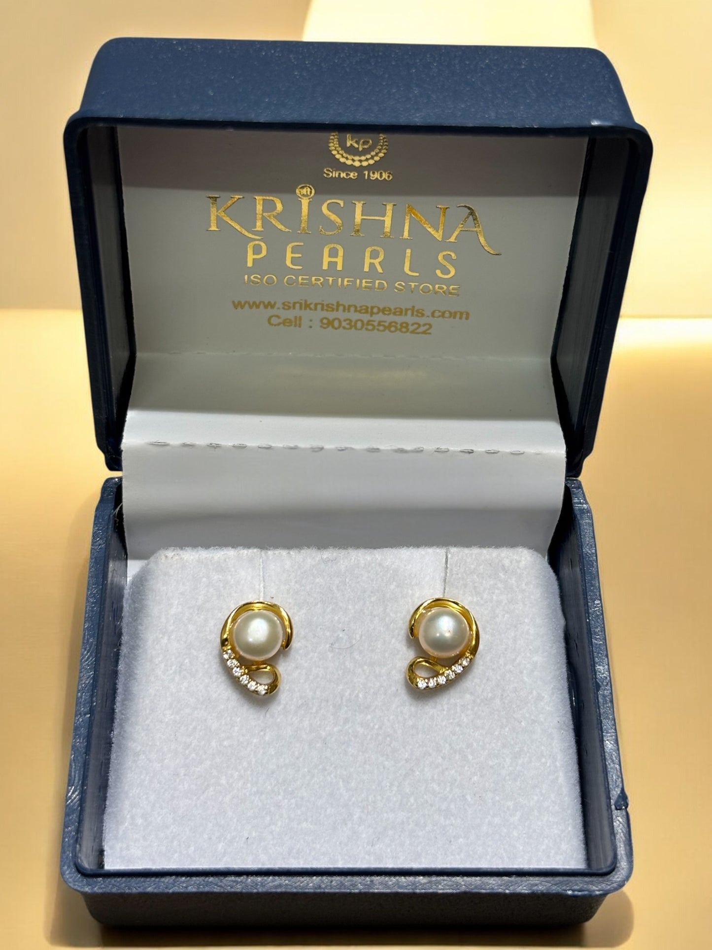 92.5 Pure Silver Cute Pearl Studded Earrings
