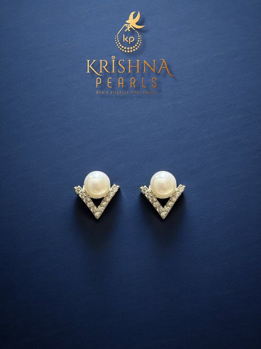 92.5 Pure Silver Pretty Pearl Studded Earrings