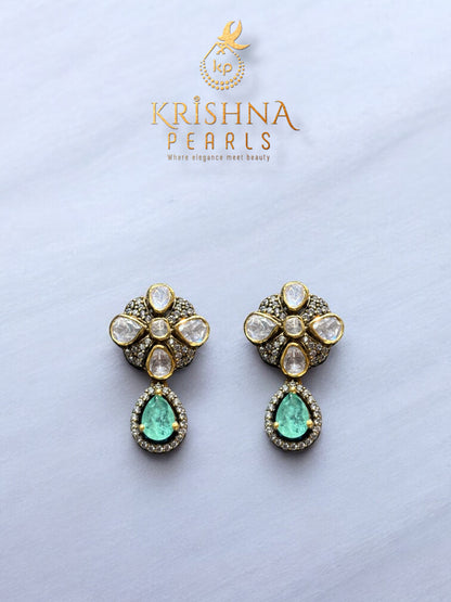 Embellishing 92.5 Silver Green Stone Zari Polki with Round Natural Pearl Necklace Set