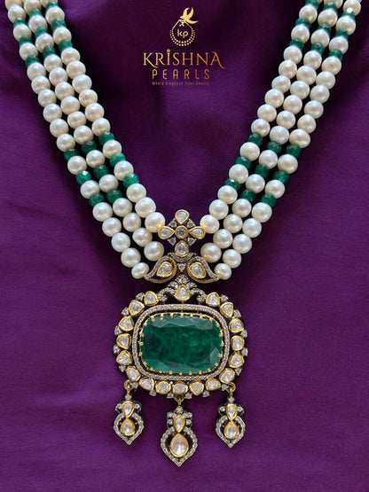 92.5 Silver Green Stone Zari Polki with Round Natural Pearl Necklace Set