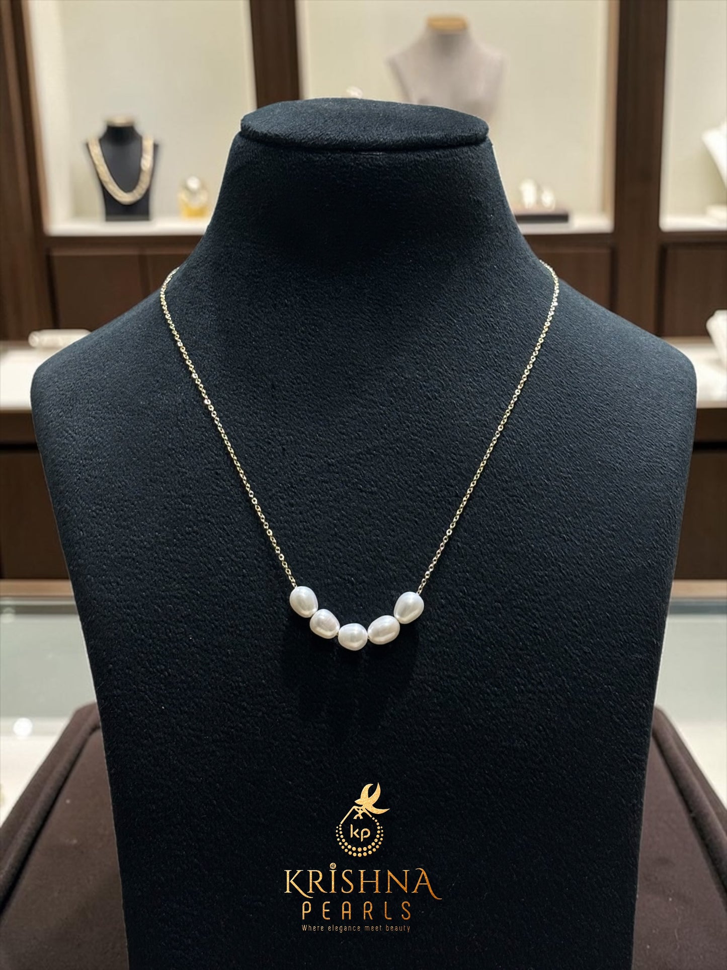 Pure Pearls Chain