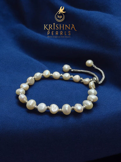 Beautiful White Baroque Pearls Bracelet