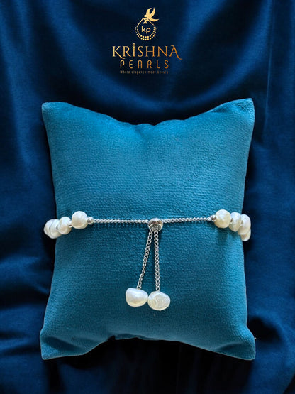 Beautiful White Baroque Pearls Bracelet