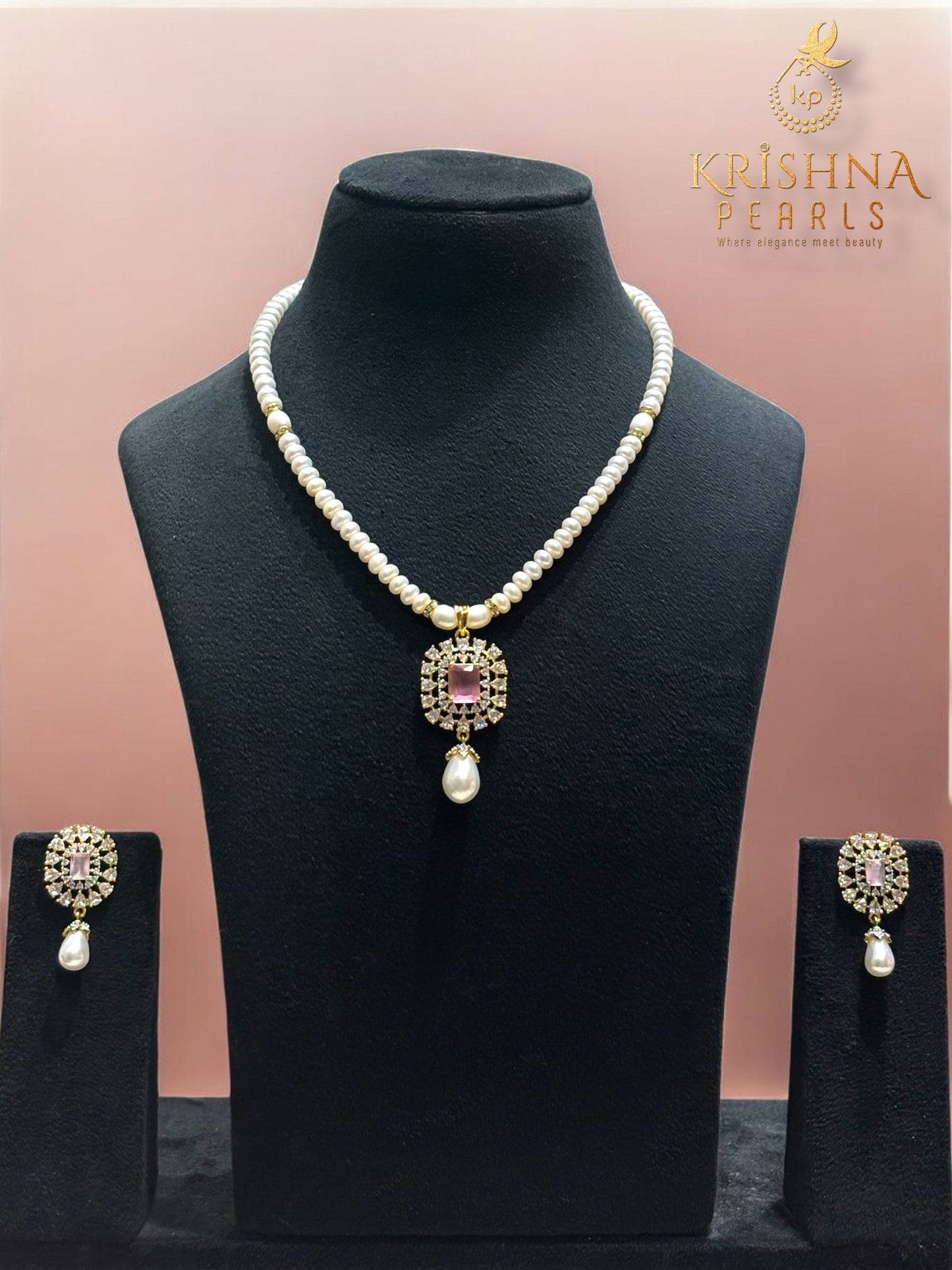Rosé Elegance Pearls Necklace Set