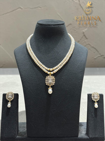 Zircon Studded Pearls Necklace Set