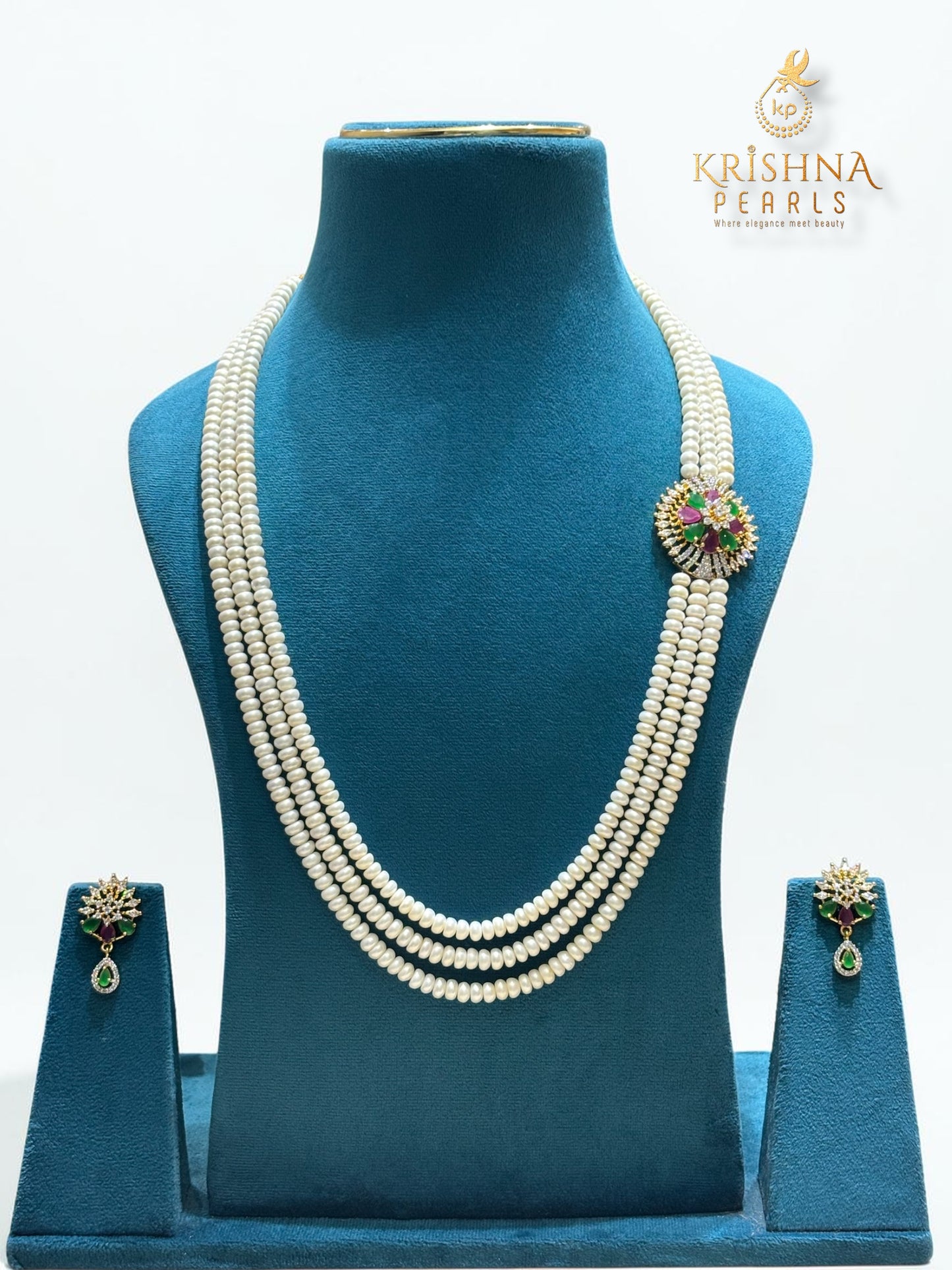 Designer Three lines Pearls Broch Set