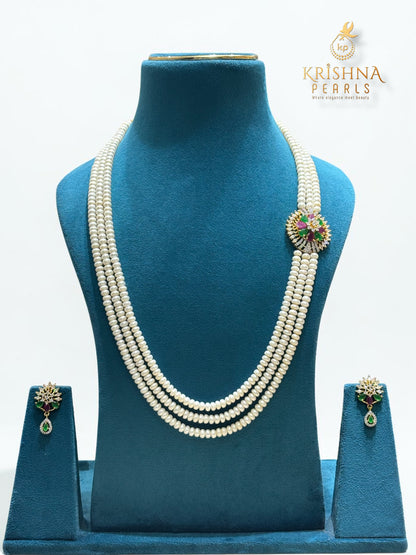 Designer Three lines Pearls Broch Set