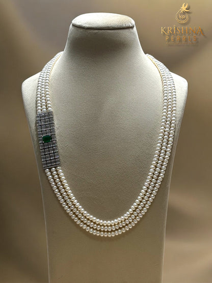 Mesmerising Diamond Emerald and Real Pearls Necklace