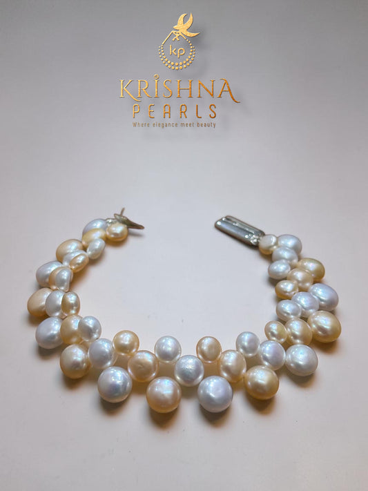 Button Pearl Bracelet