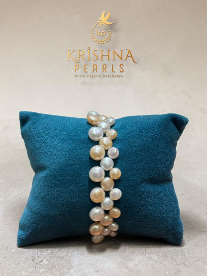 Button Pearl Bracelet