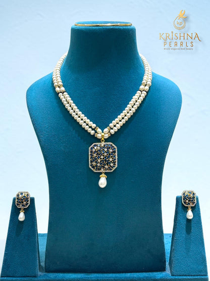 Royal Blue Sapphire Studded Pendent With Pearls Necklace Set