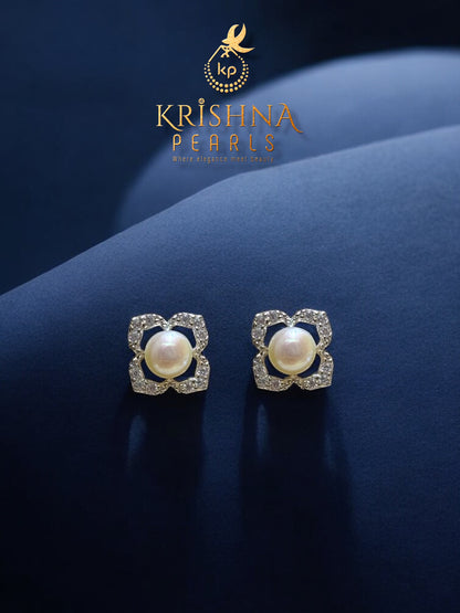 Original Pearls Earrings