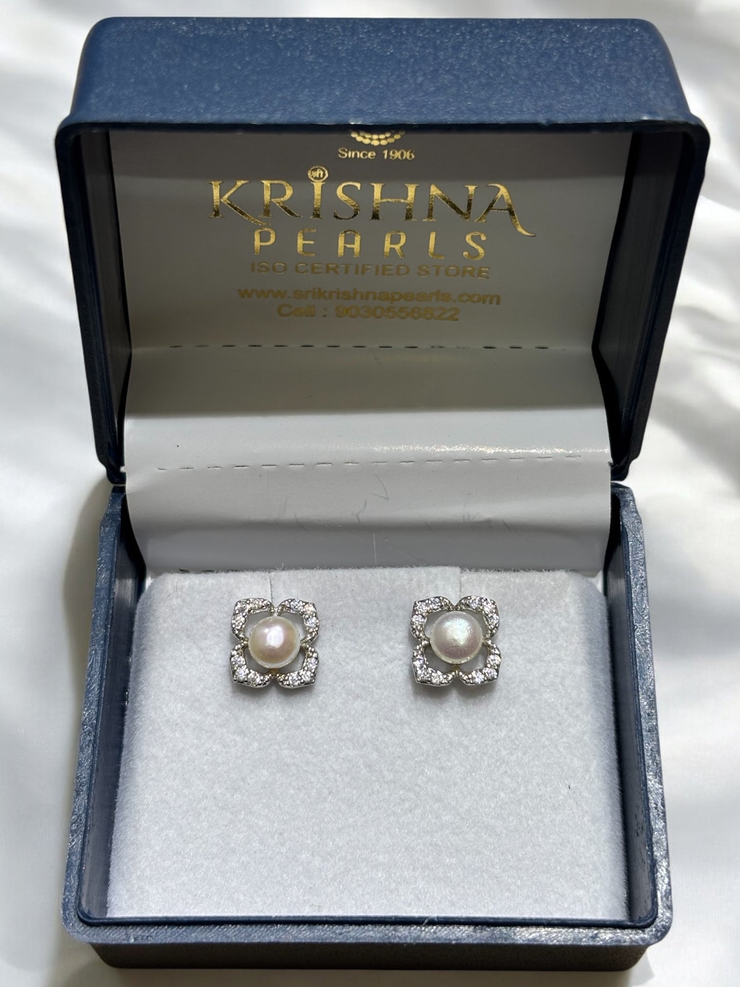 Original Pearls Earrings