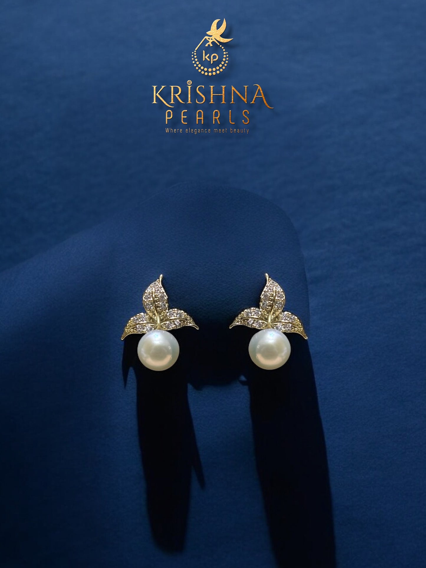 Beautiful Pearl Drop Pendent WIth Pearls Necklace Set