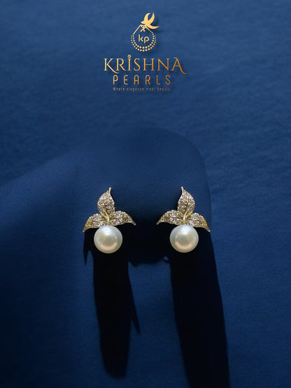 Beautiful Pearl Drop Pendent WIth Pearls Necklace Set