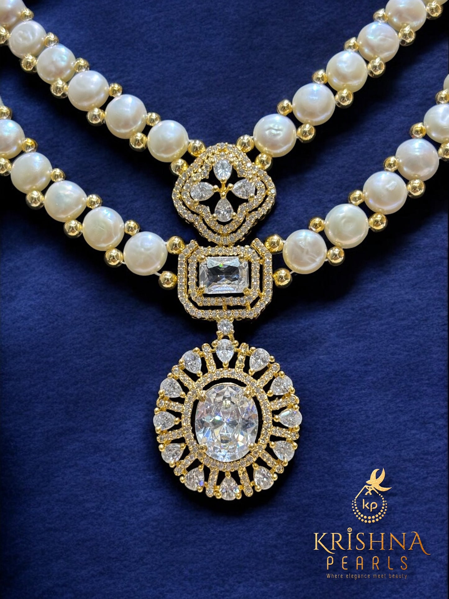 Pretty Button Pearls Necklace Set