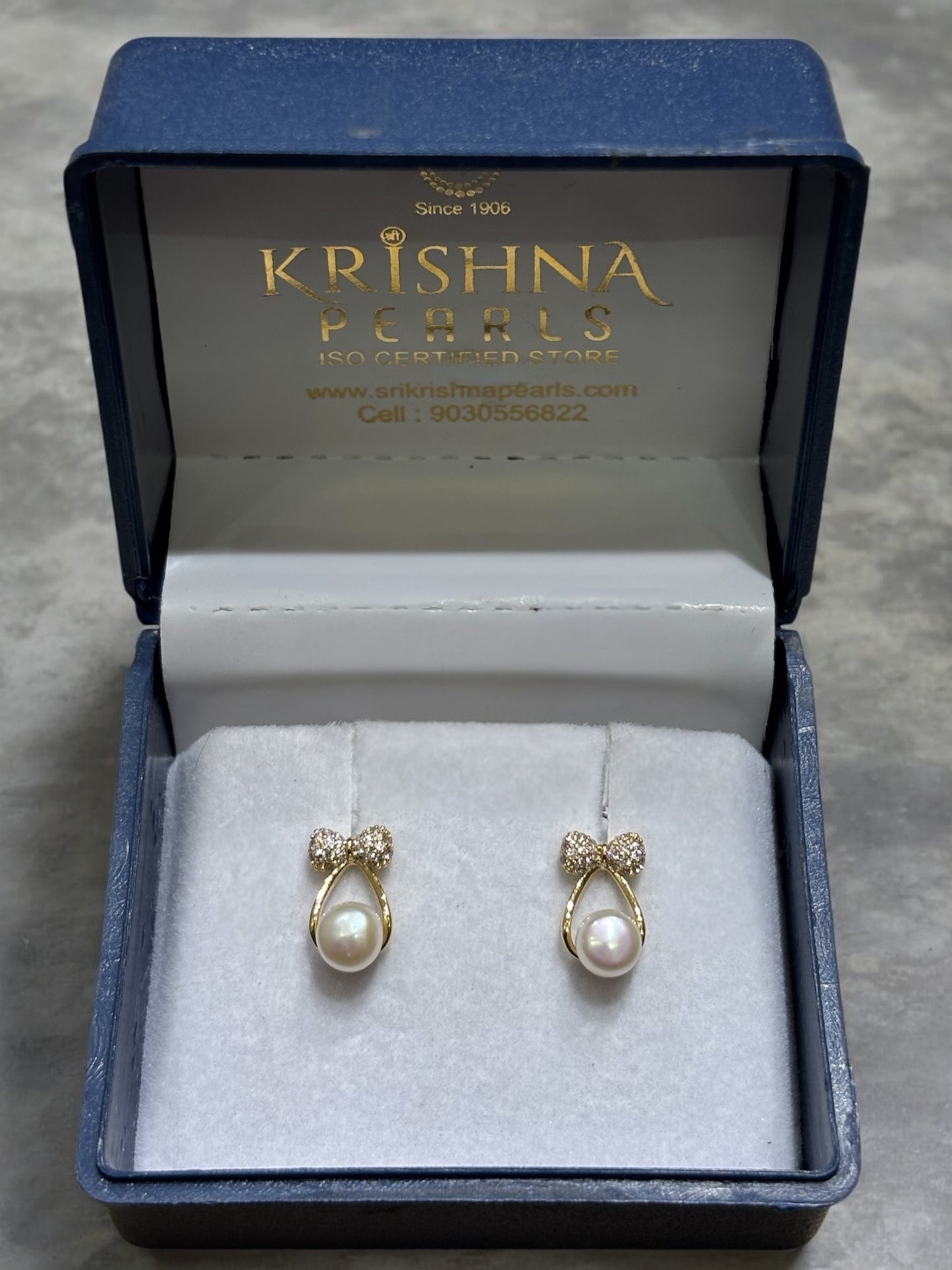 92.5 Silver Post Pin Pearl Studds