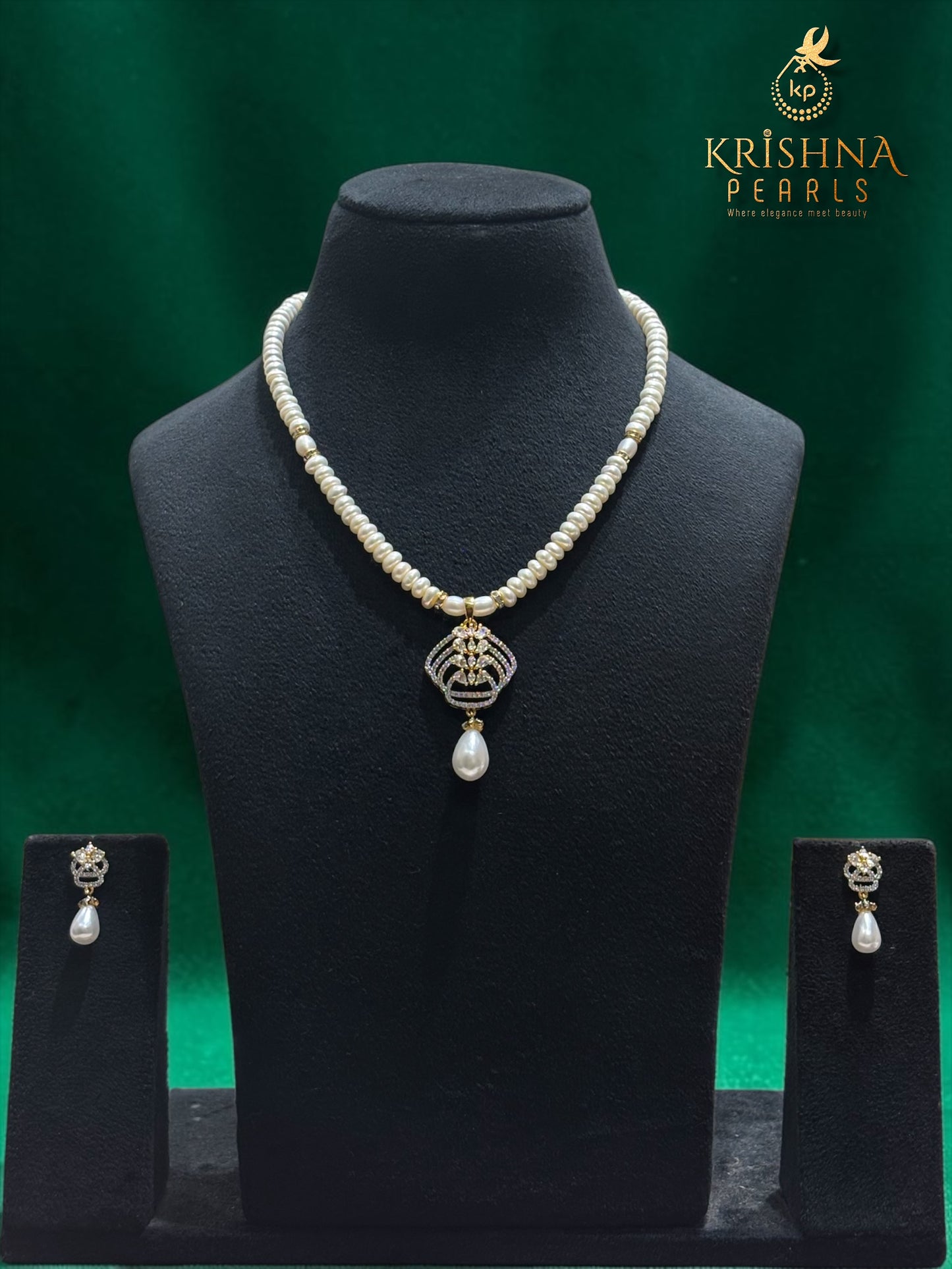 Elegant Pearl Necklace Set