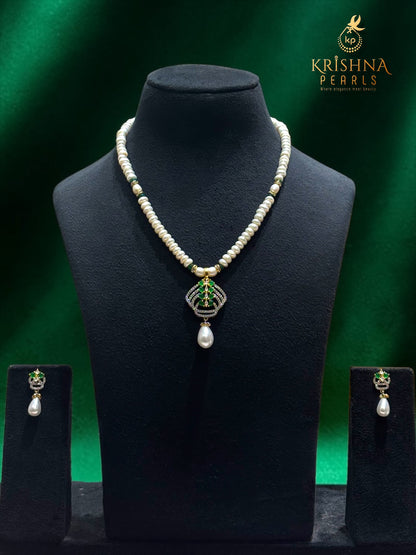 Elegant Pearl Necklace Set