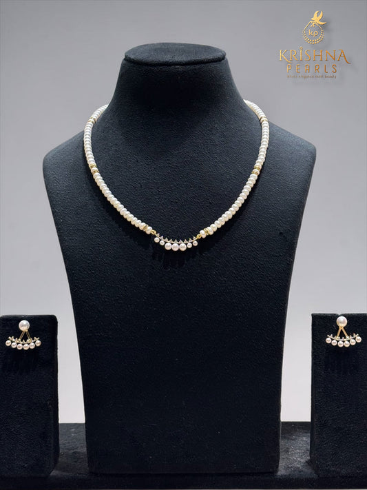 Cute Pendent With Pearls Necklace