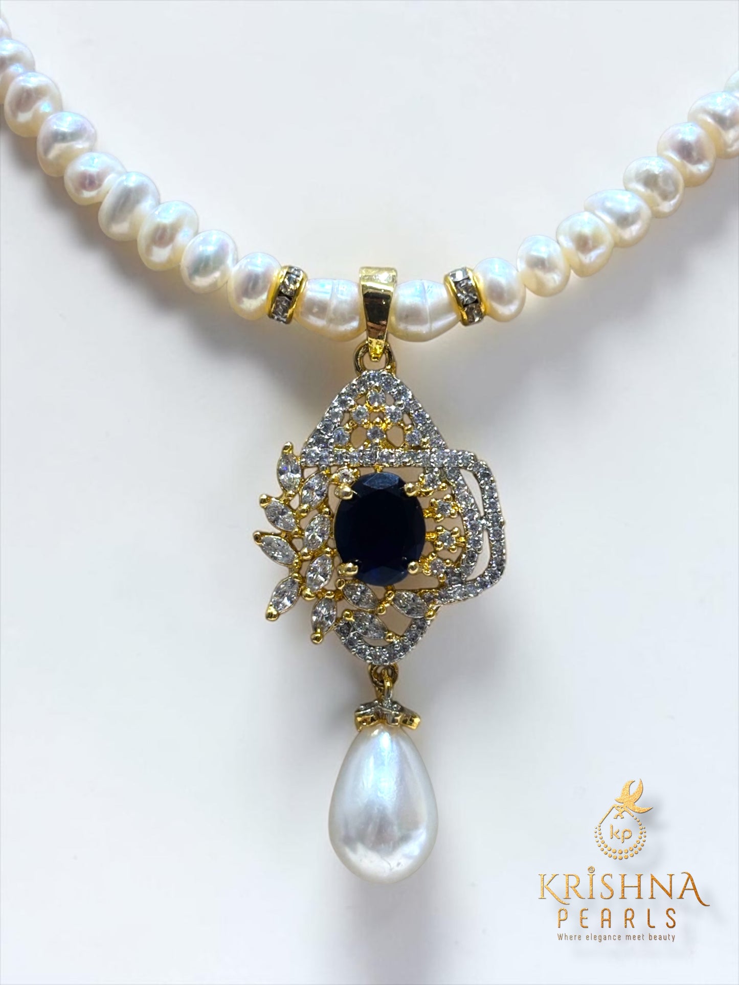 Beautiful Pearl Necklace Set