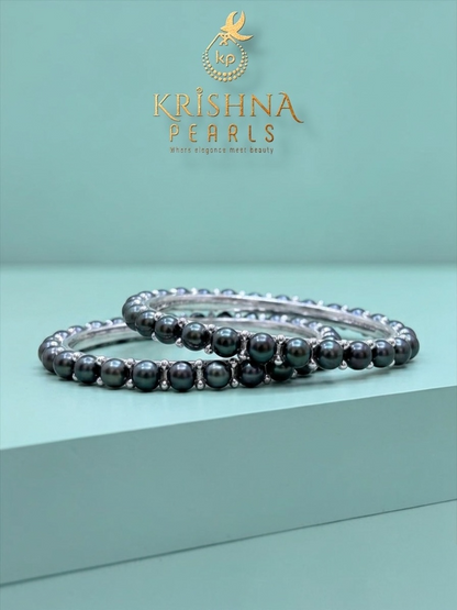 Button Shape Pearls Bangles