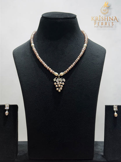 Beautiful Pink Pearls Necklace Set