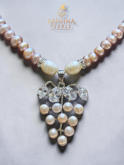 Beautiful Pink Pearls Necklace Set