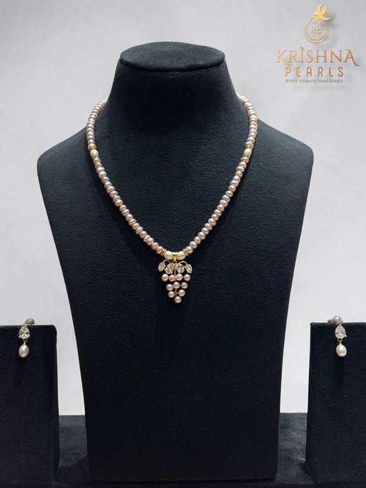Beautiful White Stone Studded Pendent With Pearls Necklace Set