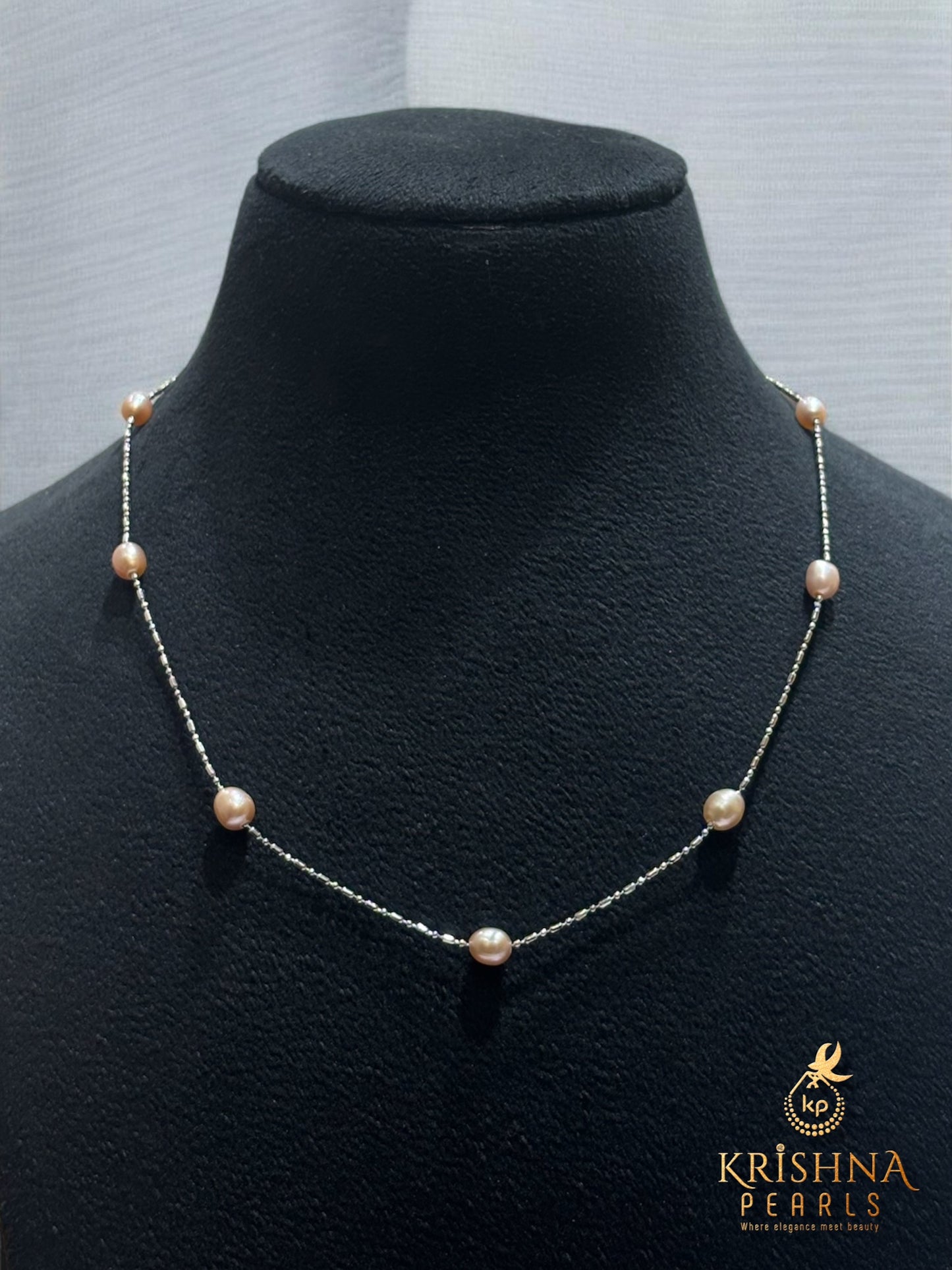 Fancy Pearls Chain