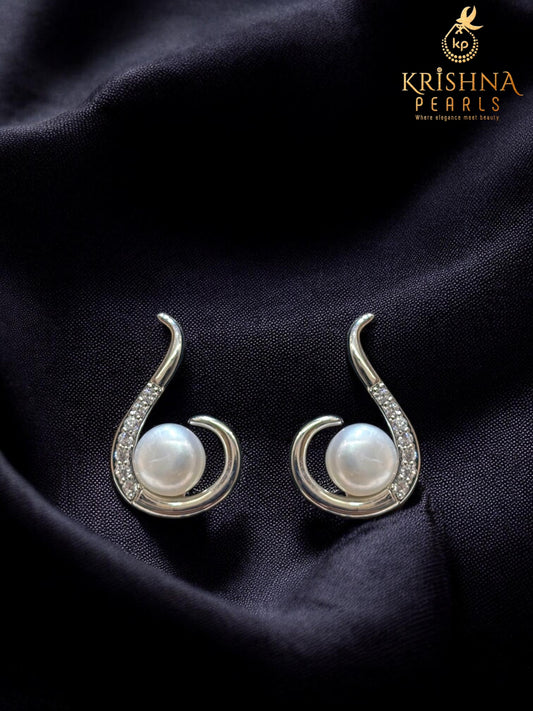 Cute Pearl Studded Earrings