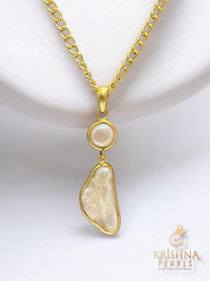 Luxurious Baroque Pearl Chain Set