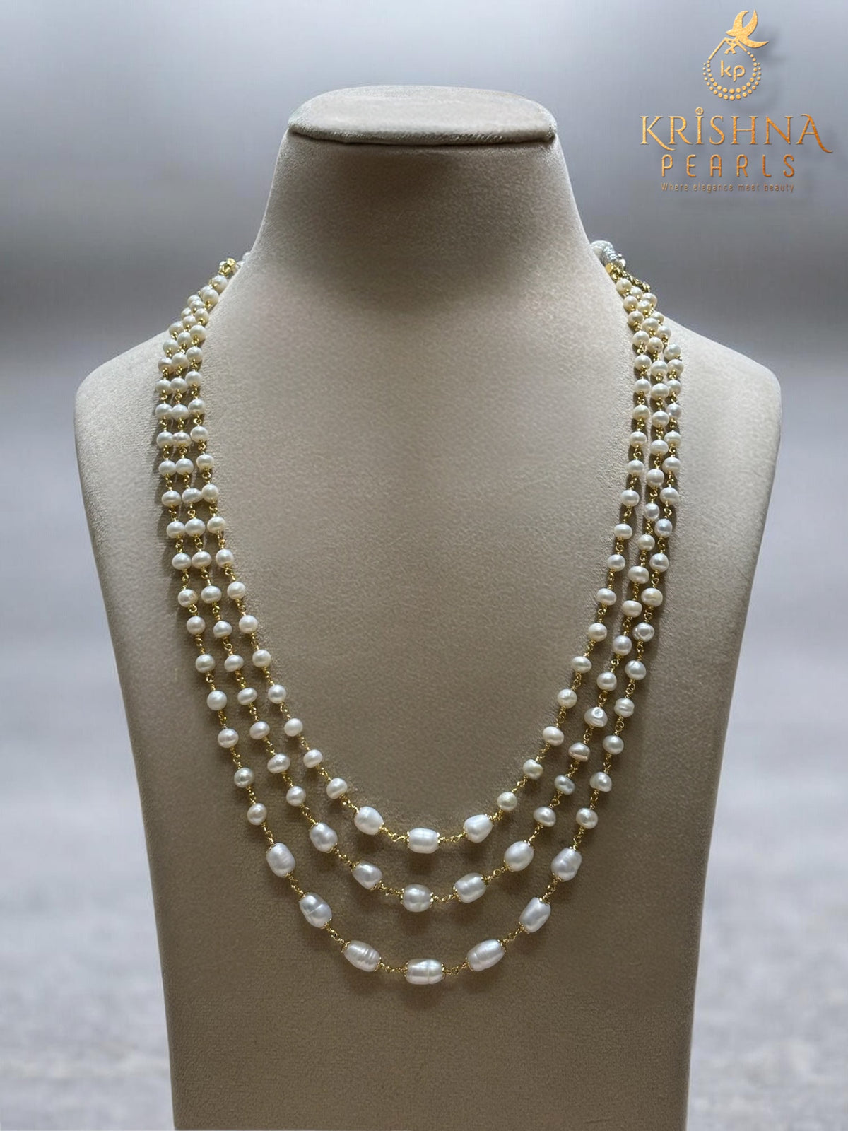 Classic Three Layers Pearls Chain