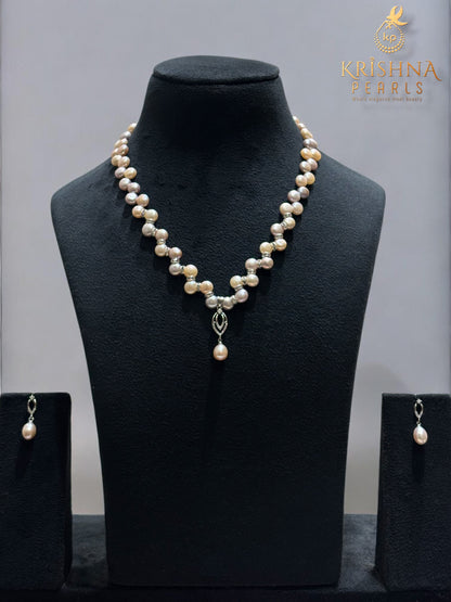 Cute Pink Button Pearls Necklace Set
