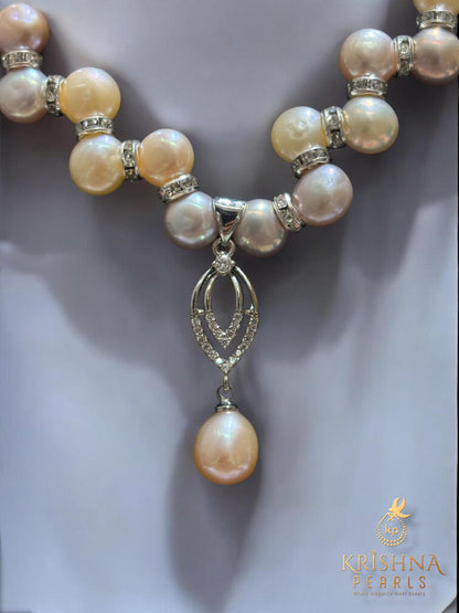 Cute Pink Button Pearls Necklace Set