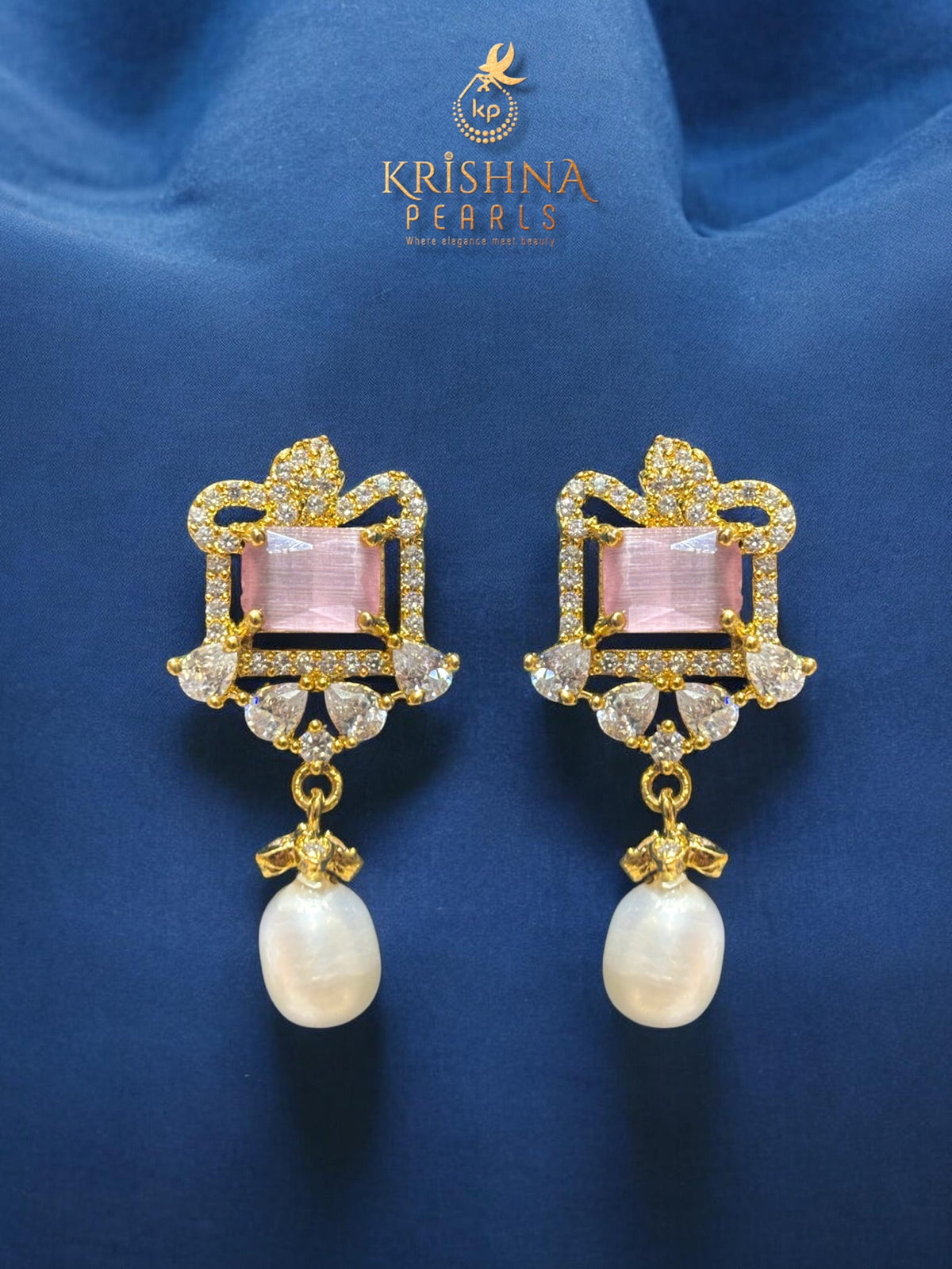 Designer Rose Quartz Two Side Broch Pearls Necklace Set