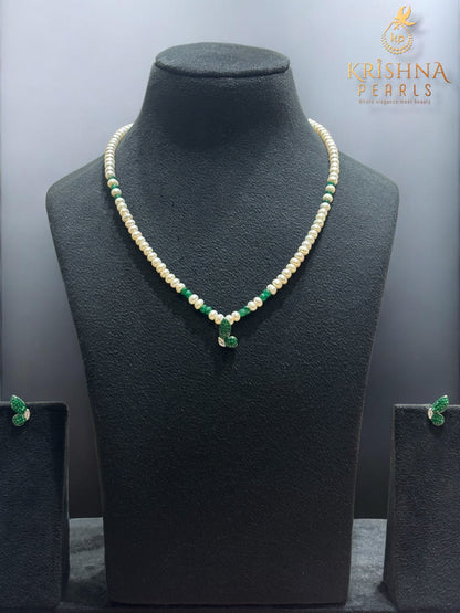92.5 Silver Emeralds Studded Pearls Necklace Set