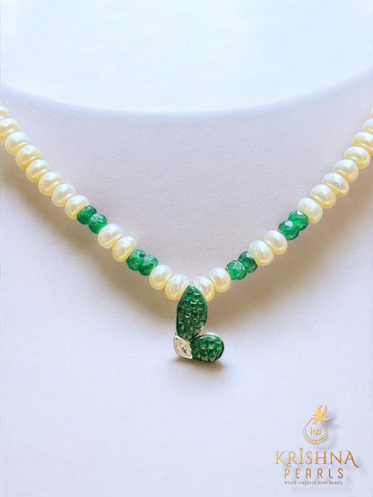 92.5 Silver Emeralds Studded Pearls Necklace Set