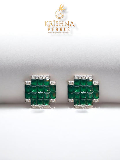92.5 Silver Cubic Emerald Studded Pearls Necklace Set